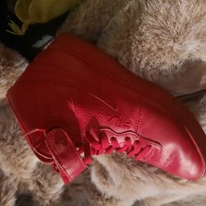 Fila Red Glossy Sneakers with Seamless Design